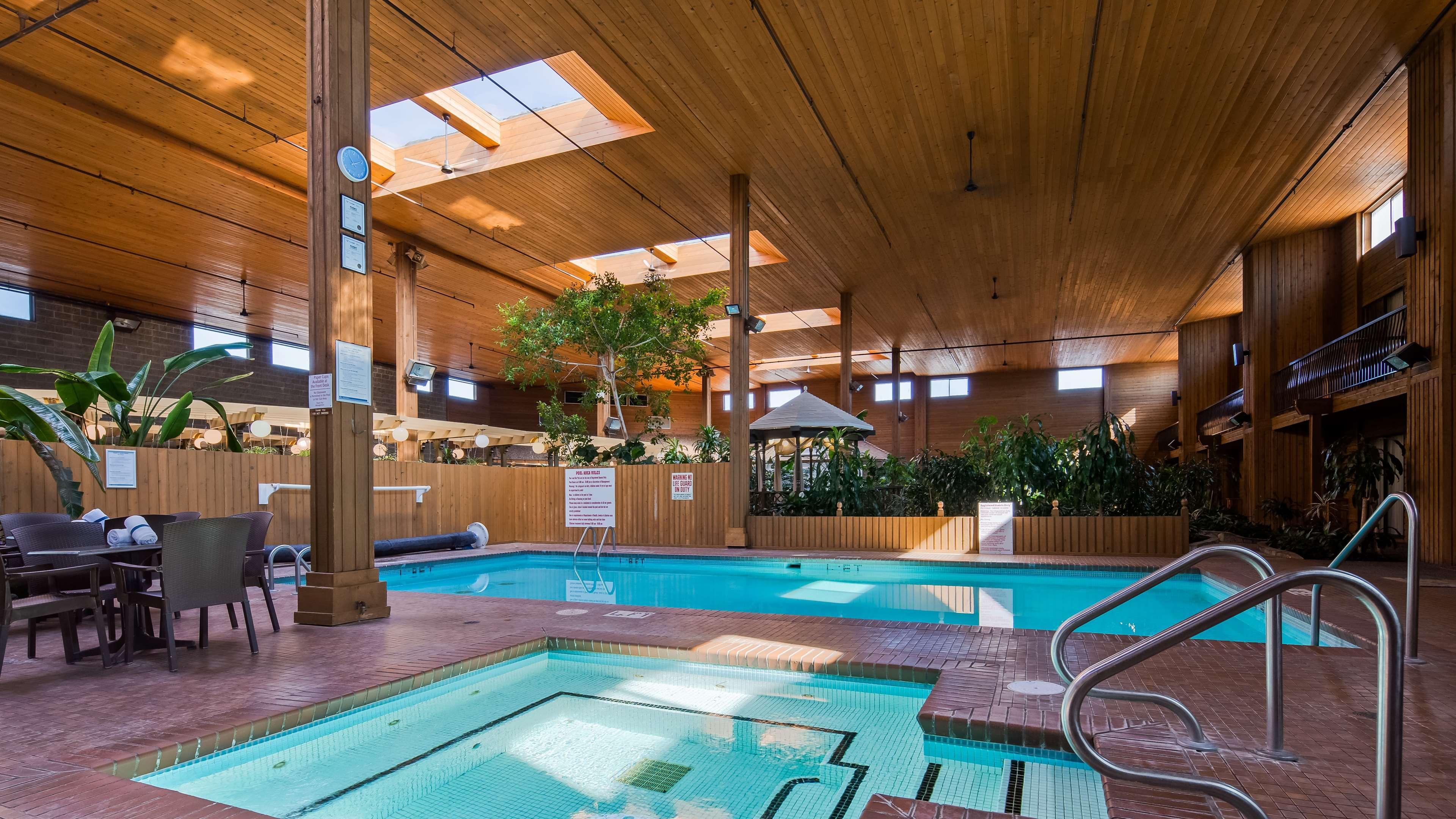 Best Western Premier Ashton Suites - Willowbrook Houston Exterior photo